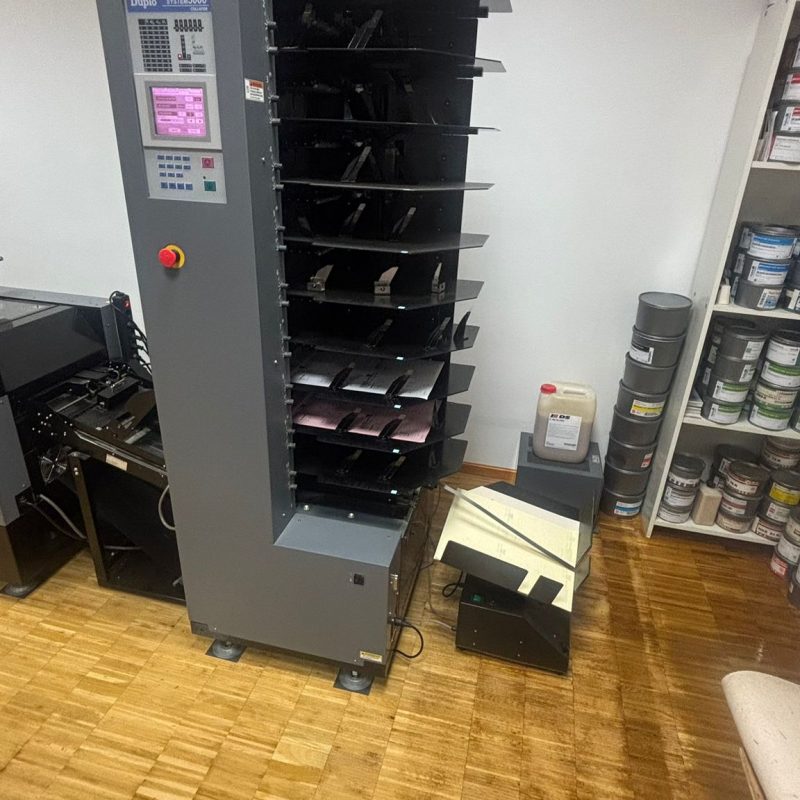 Duplo 5000 Zusammentragmaschine