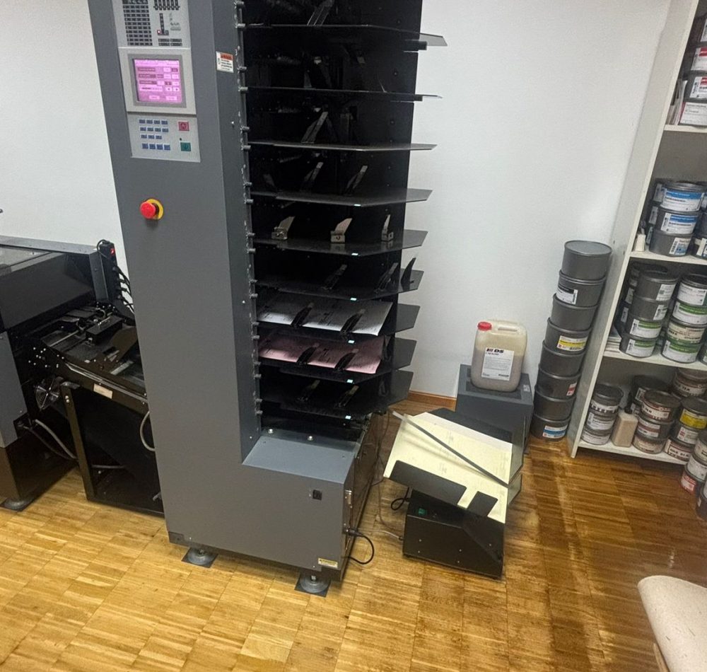 Duplo 5000 Zusammentragmaschine