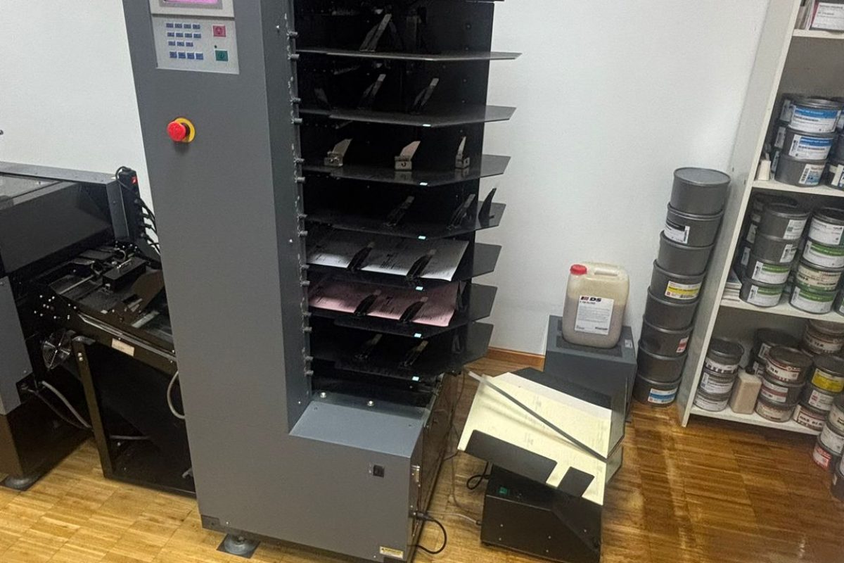 Duplo 5000 Zusammentragmaschine