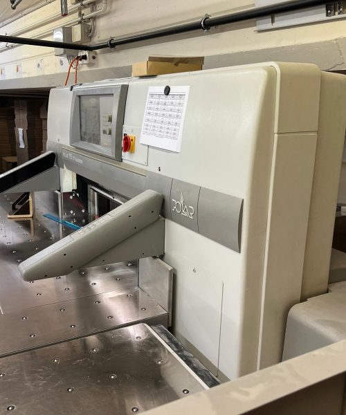 Polar 115 XT Schneidemaschine Autotrim - Seitenansicht