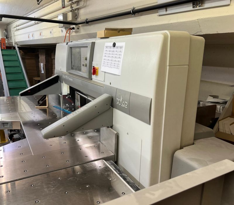 Polar 115 XT Schneidemaschine Autotrim - Seitenansicht