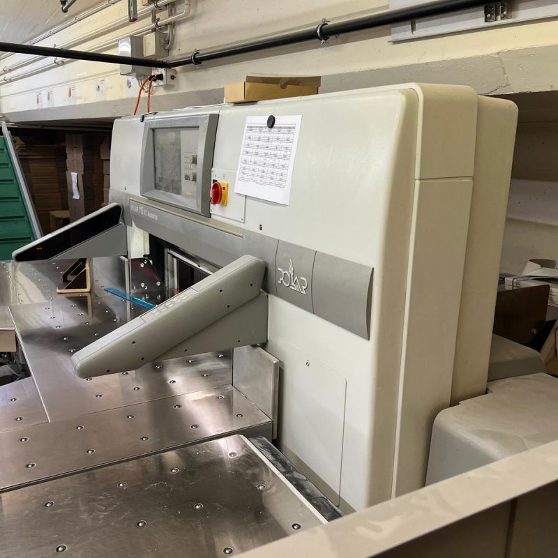 Polar 115 XT Schneidemaschine Autotrim - Seitenansicht